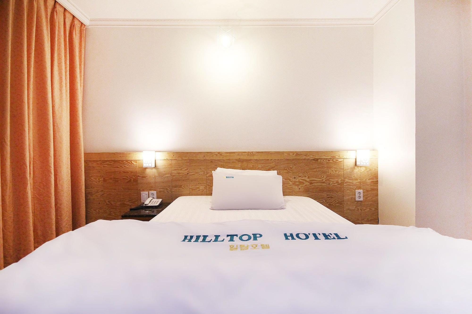 Daegu Hilltop Hotel Bagian luar foto