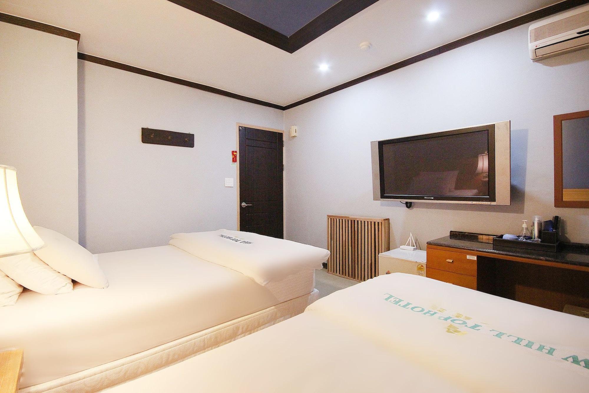 Daegu Hilltop Hotel Bagian luar foto