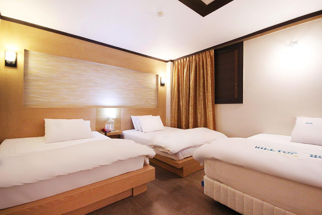 Daegu Hilltop Hotel Bagian luar foto